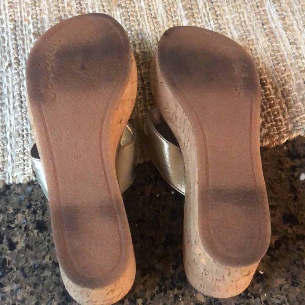 Sam Edelman Gold Sandles - Picture 4 of 4